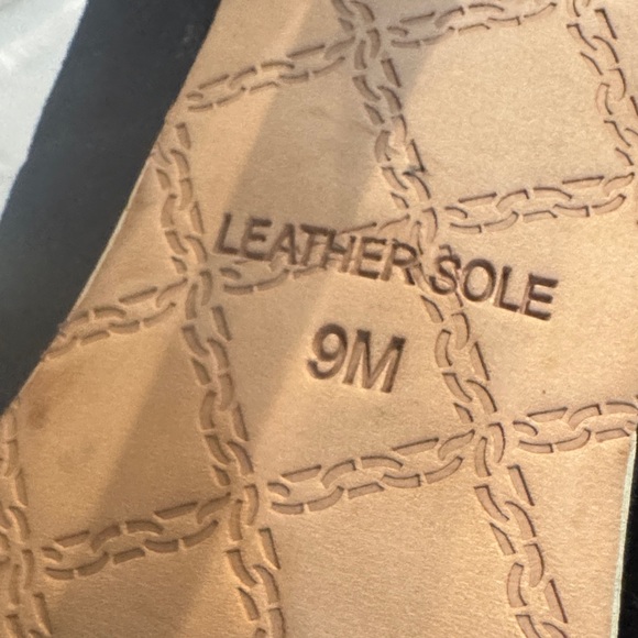 Chic LAMB Black Suede w/ White Trim  Women's Heels - Picture 8 of 8